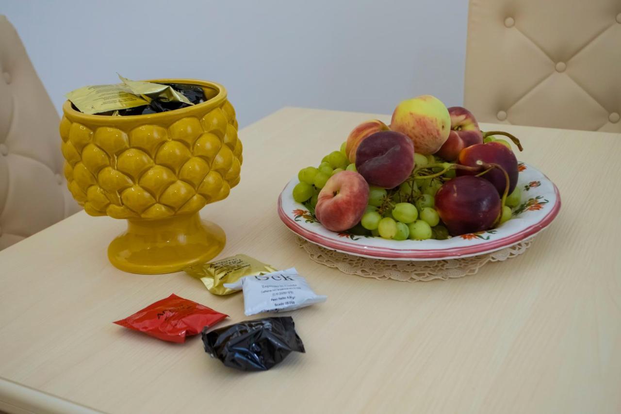 Terre D'Oro, Appartamento Di Lusso In Centro Citta パレルモ エクステリア 写真