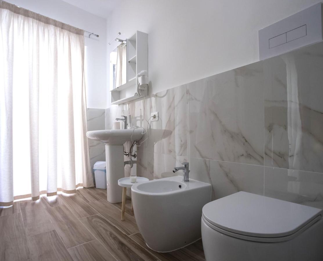 Terre D'Oro, Appartamento Di Lusso In Centro Citta パレルモ エクステリア 写真